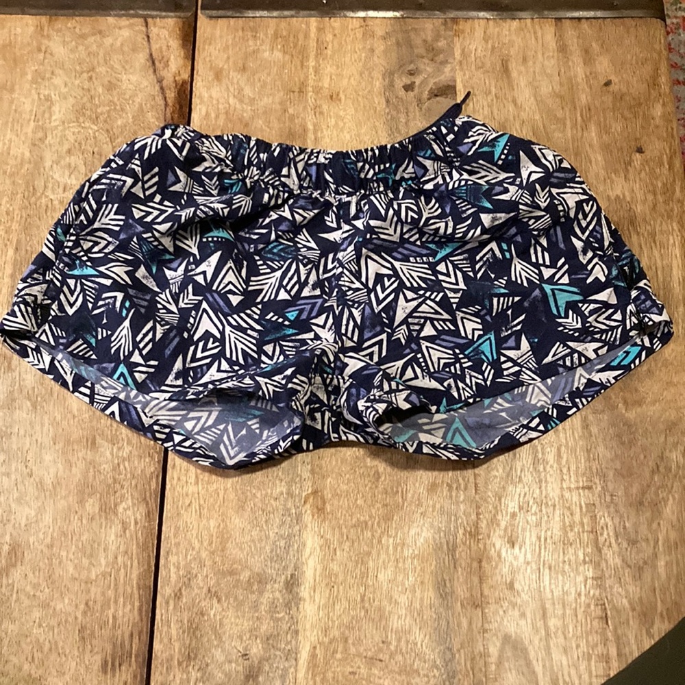 Women’s Patagonia barely baggies size XS